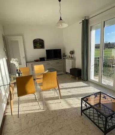 Maison 4 Personnes Dans Village Coeur Du Perche Avec Toutes Commodites Min 2 Nuits