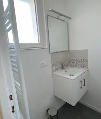 Maison 4 Personnes Dans Village Coeur Du Perche Avec Toutes Commodites Min 2 Nuits *