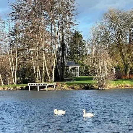 Maison 4 Personnes Dans Village Coeur Du Perche Avec Toutes Commodites Min 2 Nuits *