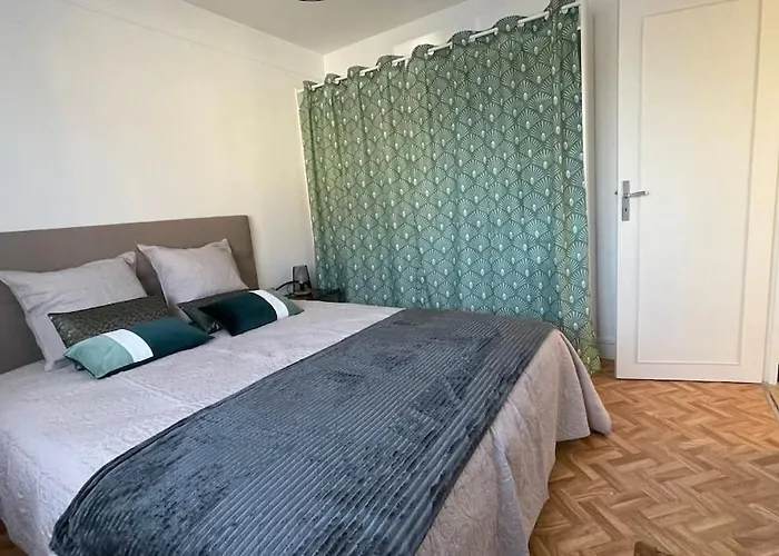 Casa vacanze Maison 4 Personnes Dans Village Cœur Du Perche Avec Toutes Commodités Min 2 Nuits