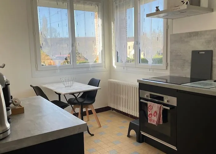 Maison 4 Personnes Dans Village Cœur Du Perche Avec Toutes Commodités Min 2 Nuits Sablons-sur-Huisne